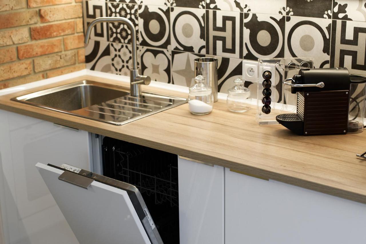 City Centre Modern Apartment Poznan Free Parking Екстериор снимка